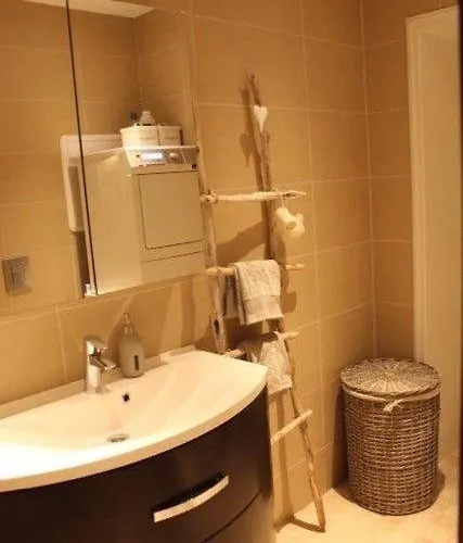 شقة Center *